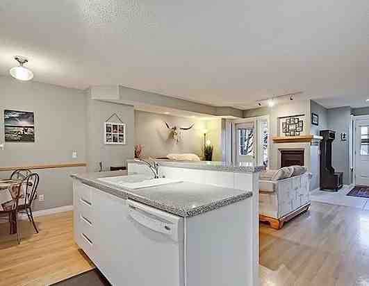107 9 St Nw - Photo 7 of 43