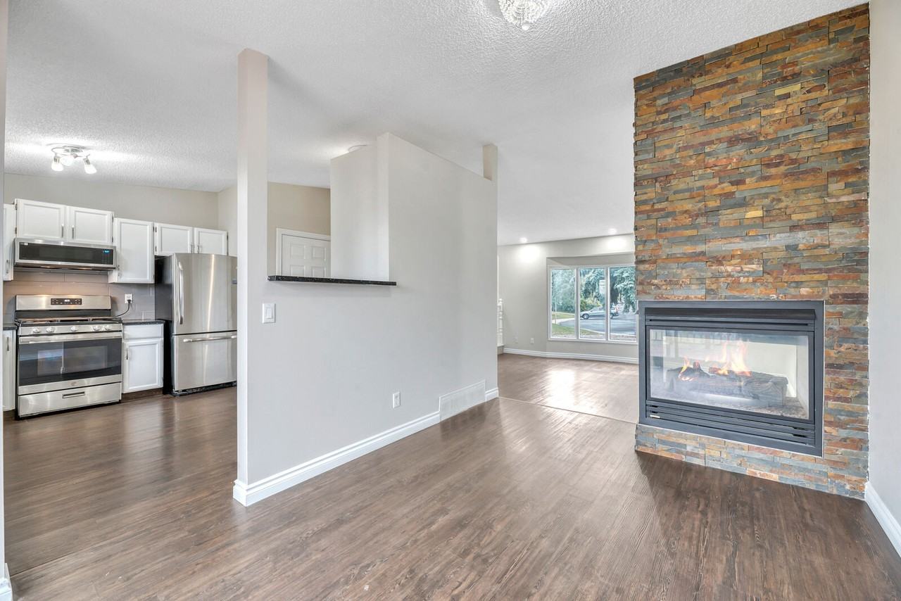 64 Castledale Cres Ne - Photo 5 of 15
