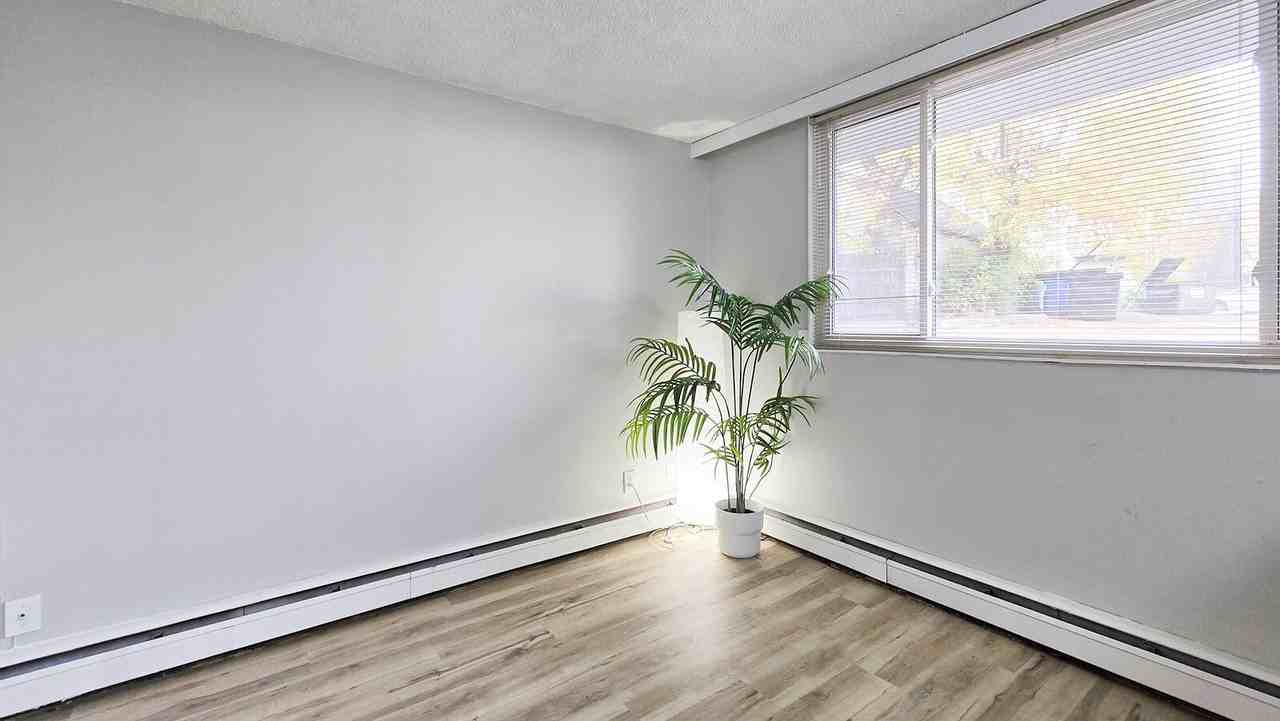 314 21 Ave Sw - Photo 7 of 20