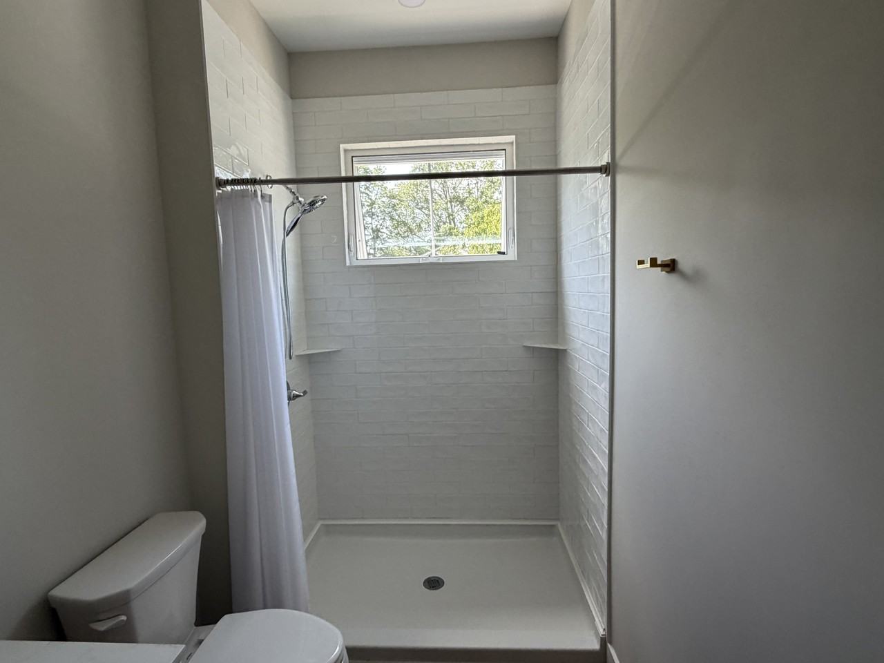 23 Grey St #4 - Photo 2 of 12