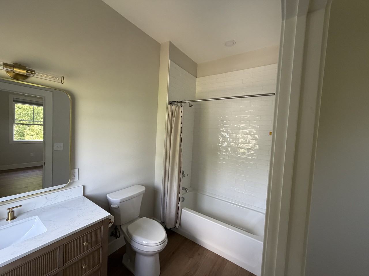 23 Grey St #4 - Photo 5 of 12