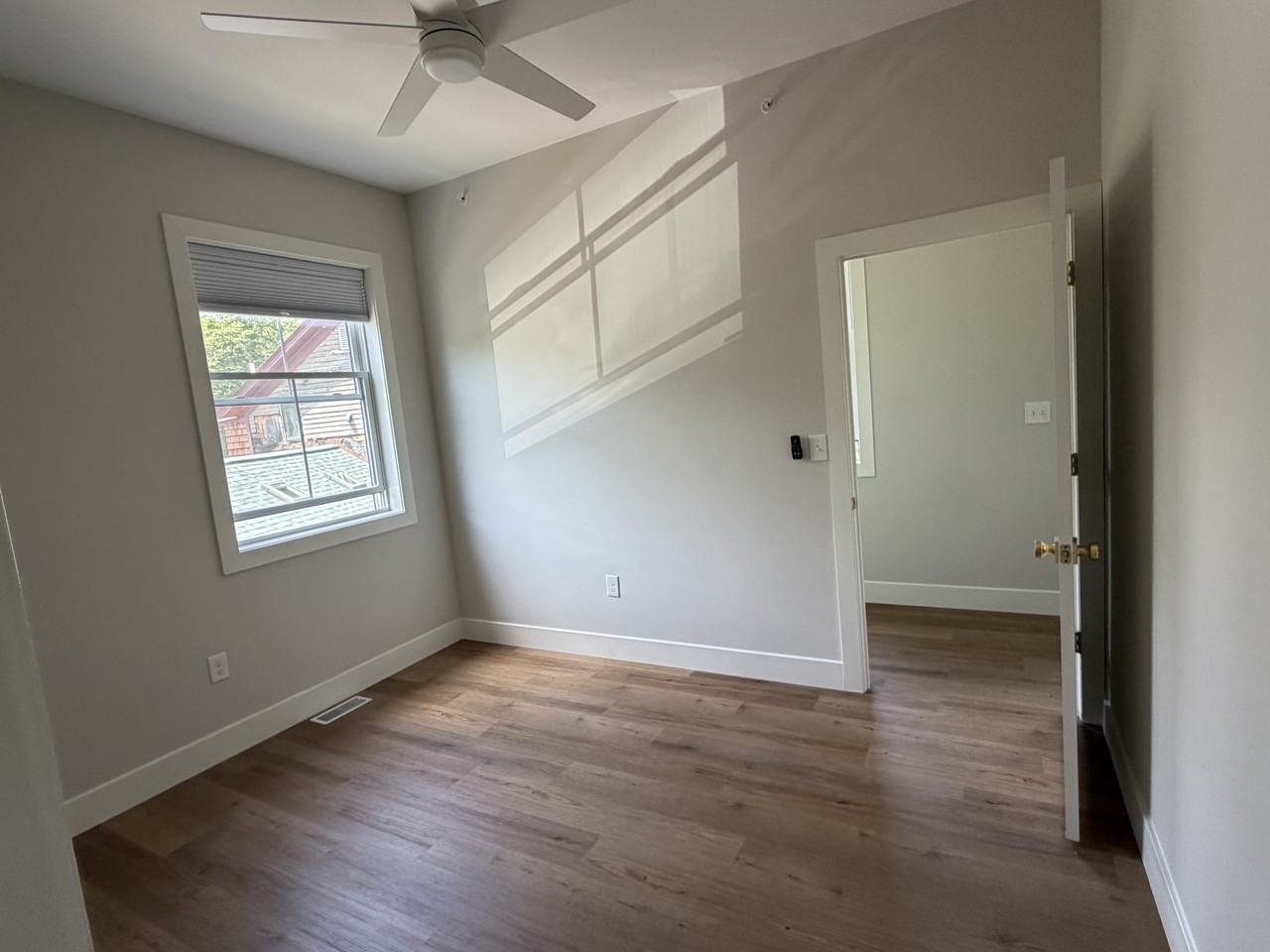 23 Grey St #4 - Photo 6 of 12