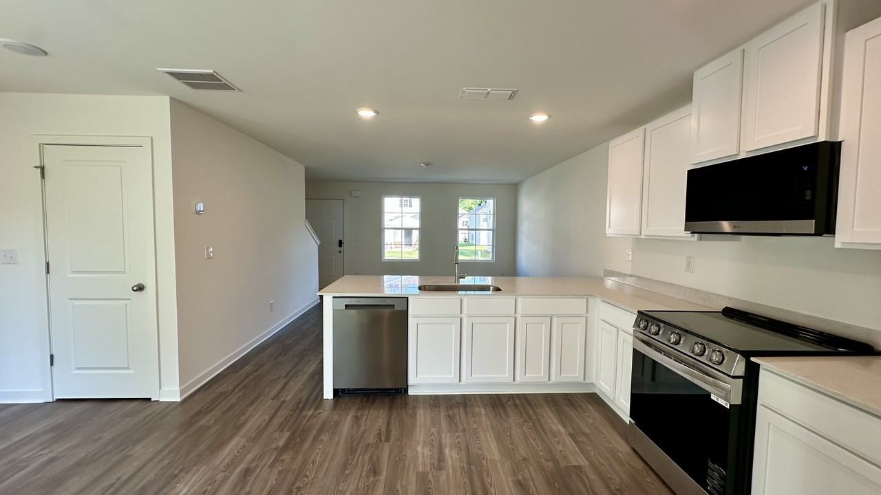 492 Grand Magnolia St #NA - Photo 3 of 26