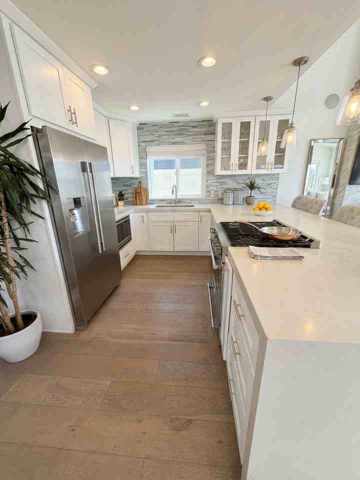 618 Marguerite Ave #B - Photo 4 of 27