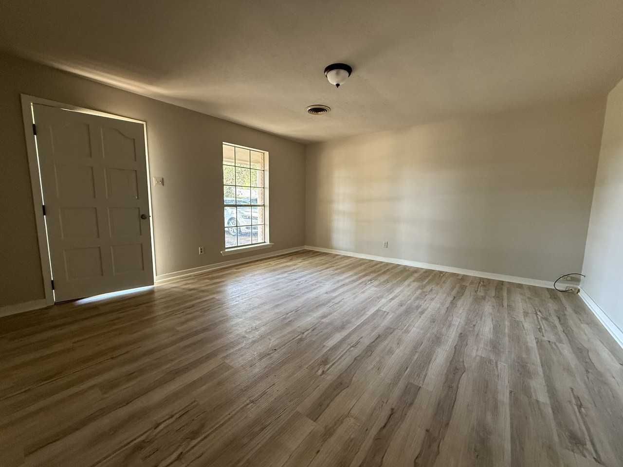 1207 Palm St #NA - Photo 2 of 15