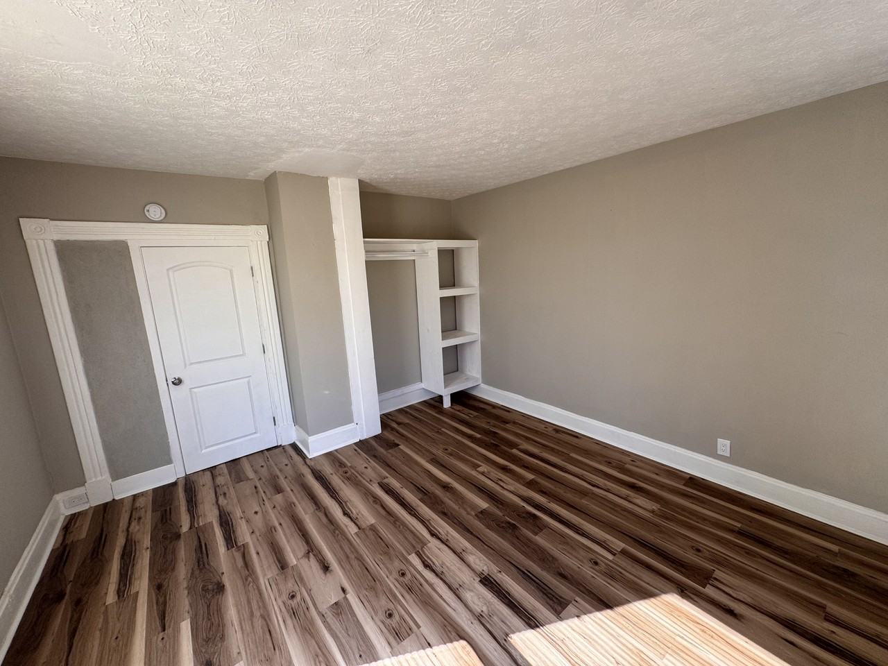 463 Bingham St #NA - Photo 6 of 10