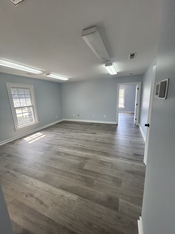 7266 Hanover Green Dr #A - Photo 5 of 5