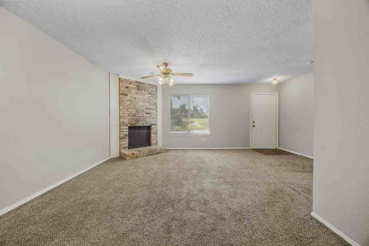 810 Red Bud Dr #810REDBUD - Photo 3 of 18