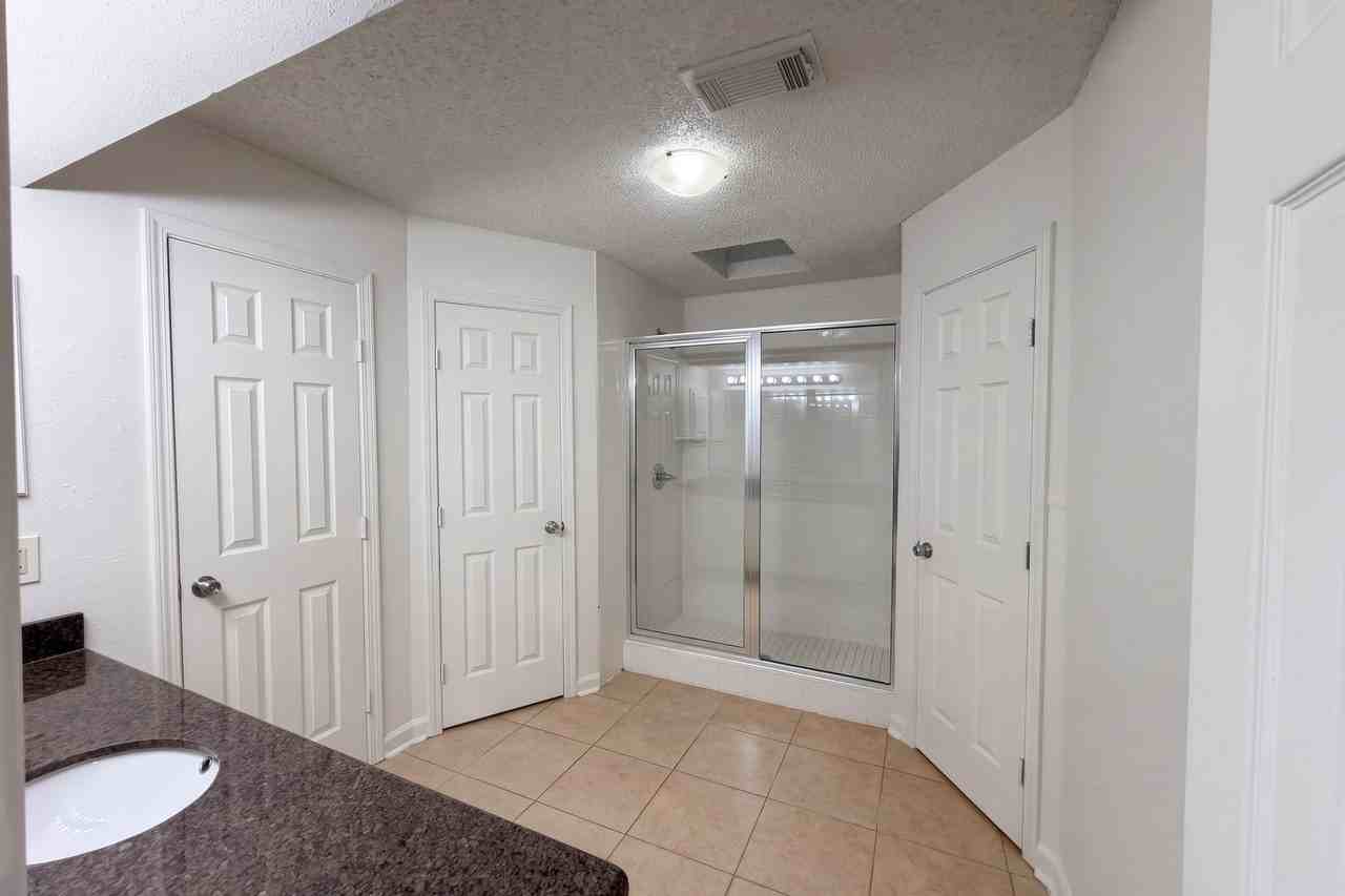 15804 Dunmoor Dr #NA - Photo 5 of 10