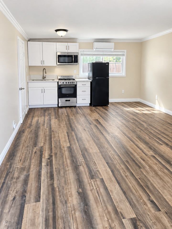 10833 Monogram Ave #NA - Photo 2 of 8