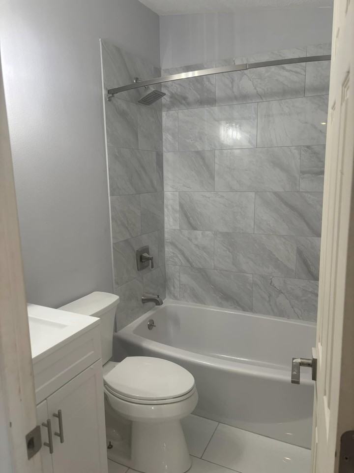 1330 Okaloosa Ave - Photo 3 of 6
