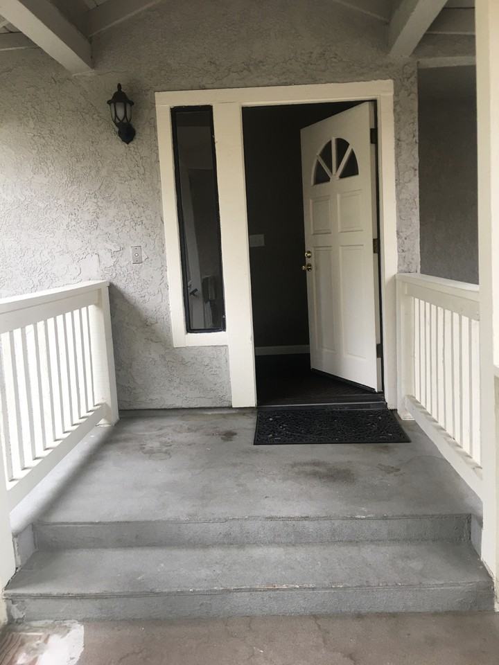 945 Lotus Cir - Photo 6 of 18