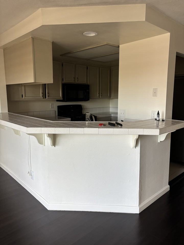 945 Lotus Cir - Photo 7 of 18
