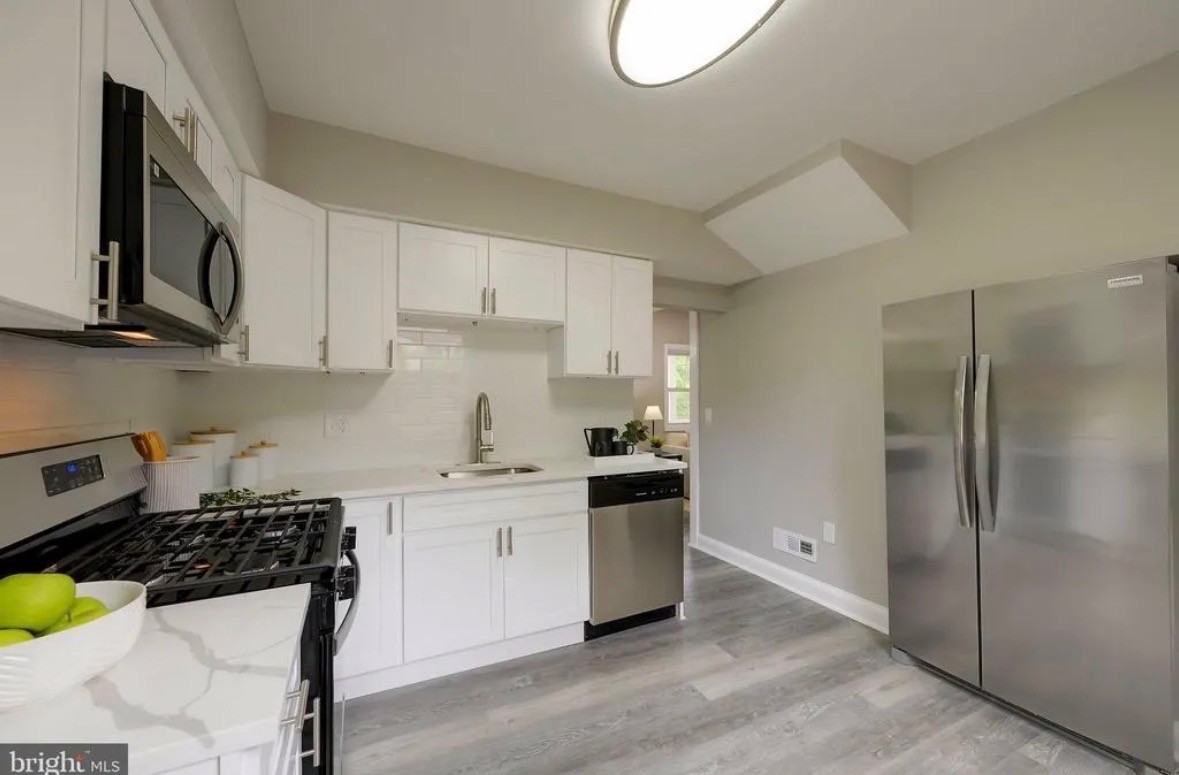 4904 Delaware Street - Photo 7 of 18