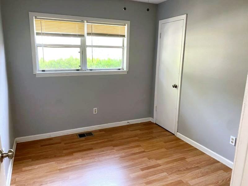242 N Lake Dr - Photo 3 of 12