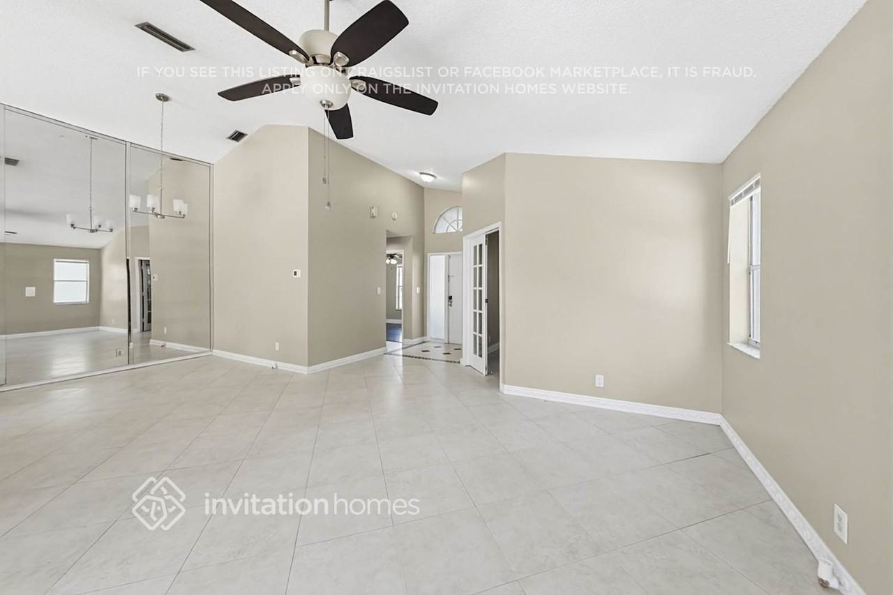 9474 Aegean Dr - Photo 5 of 19