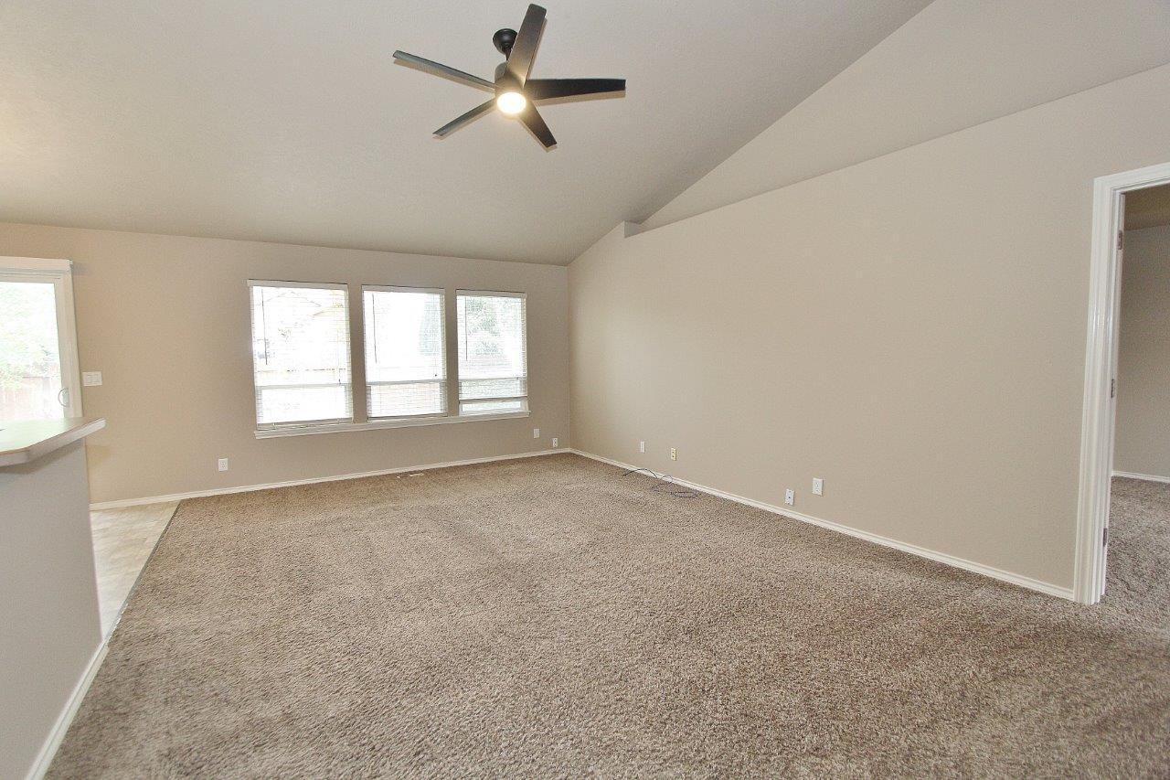 732 E New Rockrose Ct - Photo 3 of 35
