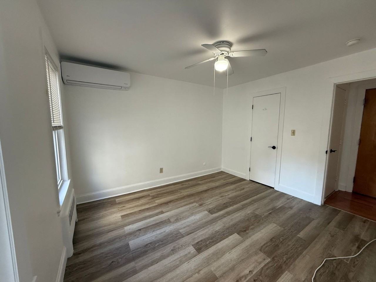 90 Winthrop Shore Dr #3 - Photo 3 of 9