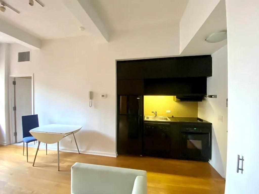 56 Pine St #17G - Photo 2 of 10