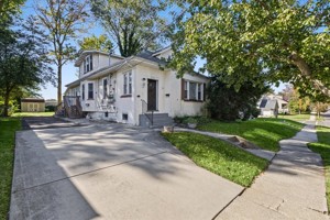 featured image of 504 Cedarcroft Ave #C