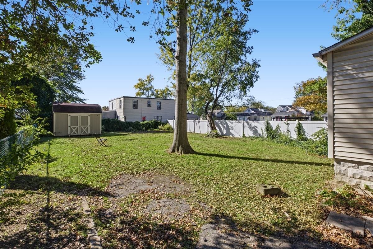 504 Cedarcroft Ave #C - Photo 3 of 34