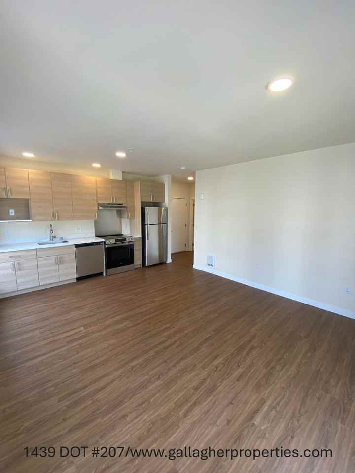 1439 Nw 60th St #207 - Photo 3 of 17