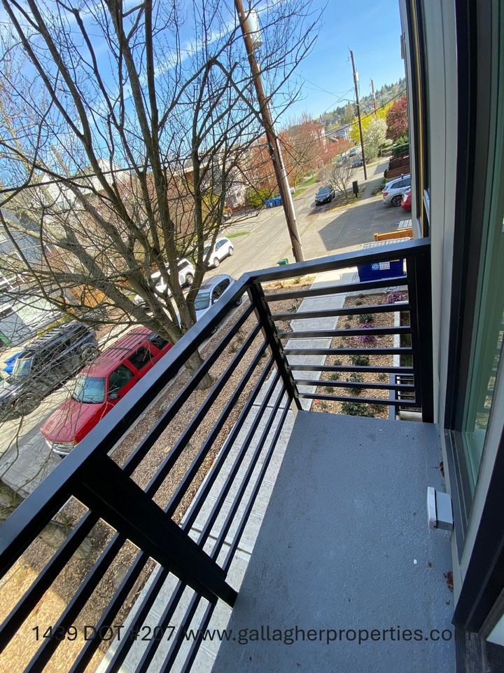 1439 Nw 60th St #207 - Photo 6 of 17