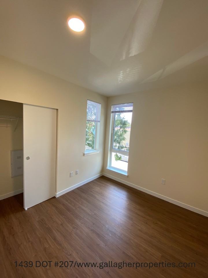 1439 Nw 60th St #207 - Photo 7 of 17