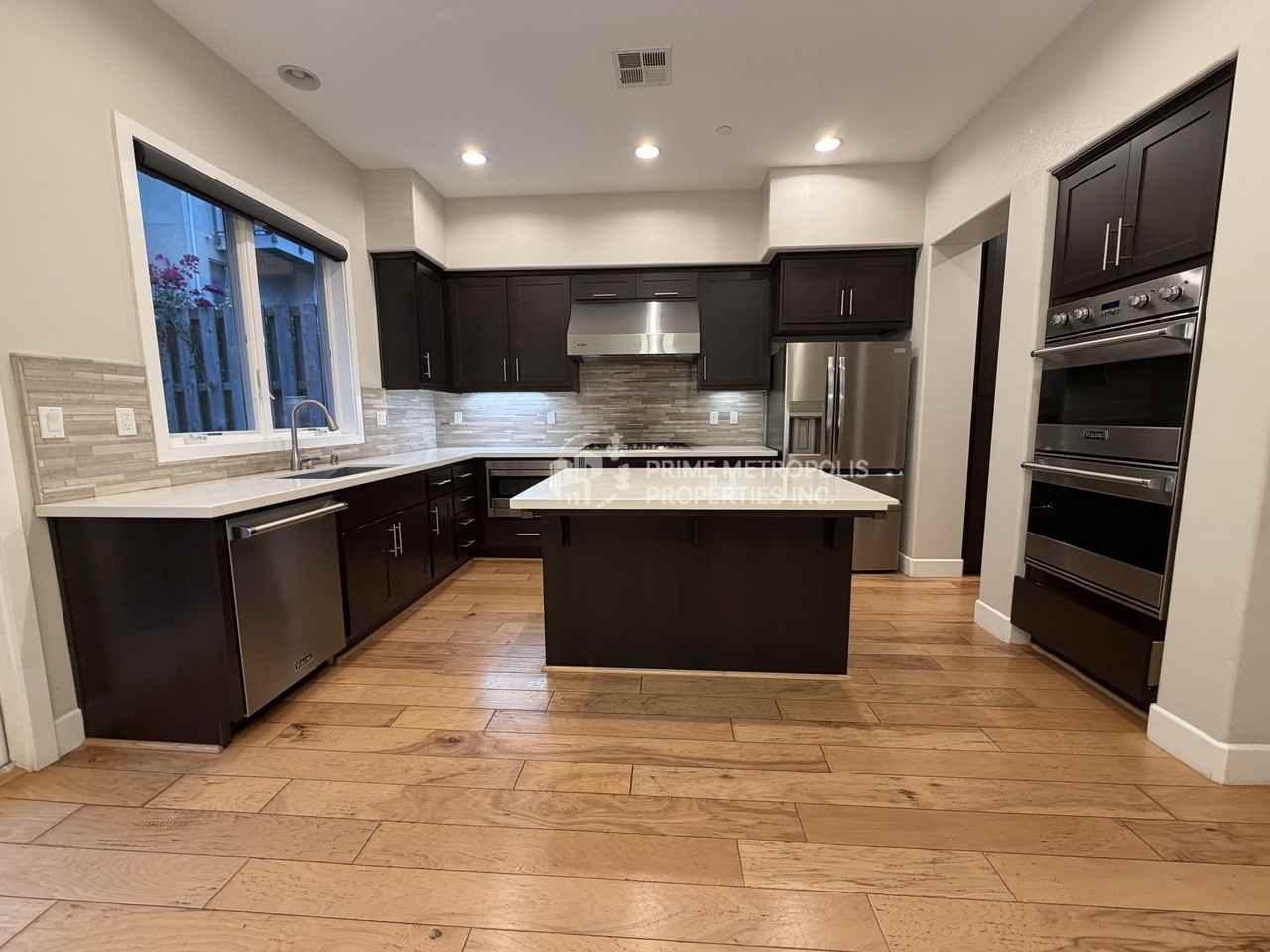 307 Summit Way #1 - Photo 2 of 34