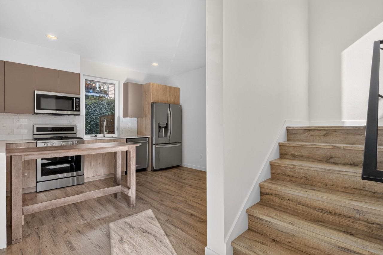2212 S Charles St #1 - Photo 5 of 24
