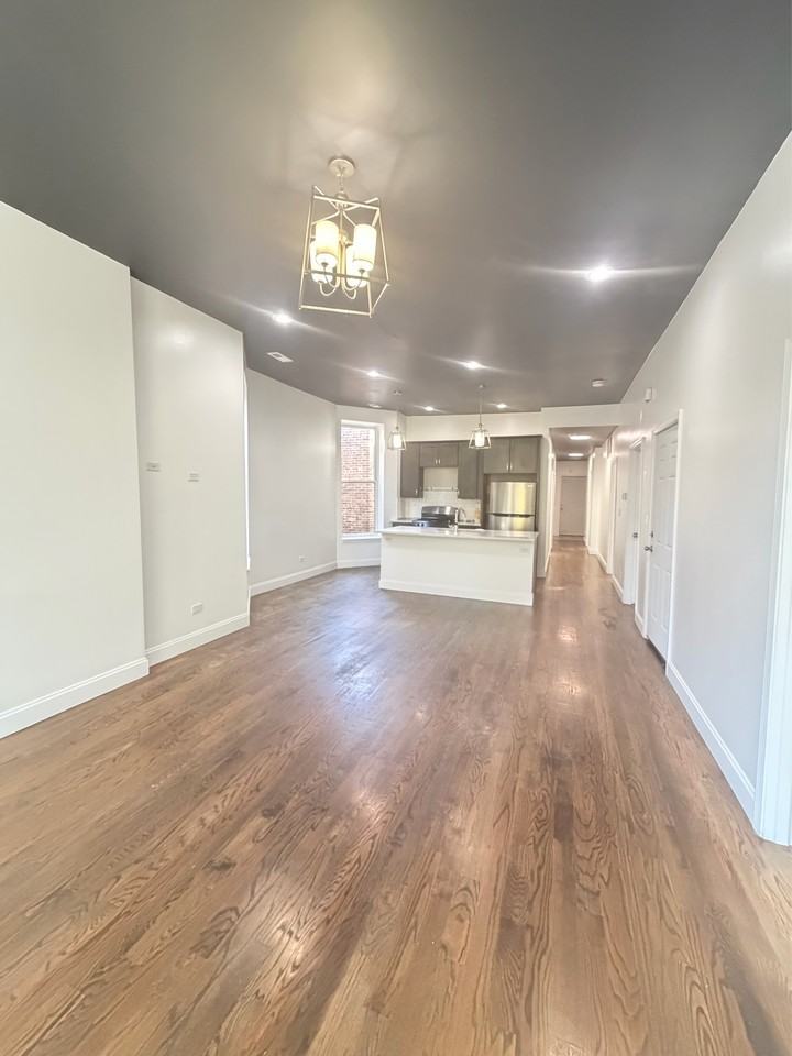 6422 S Green St #2 - Photo 4 of 13
