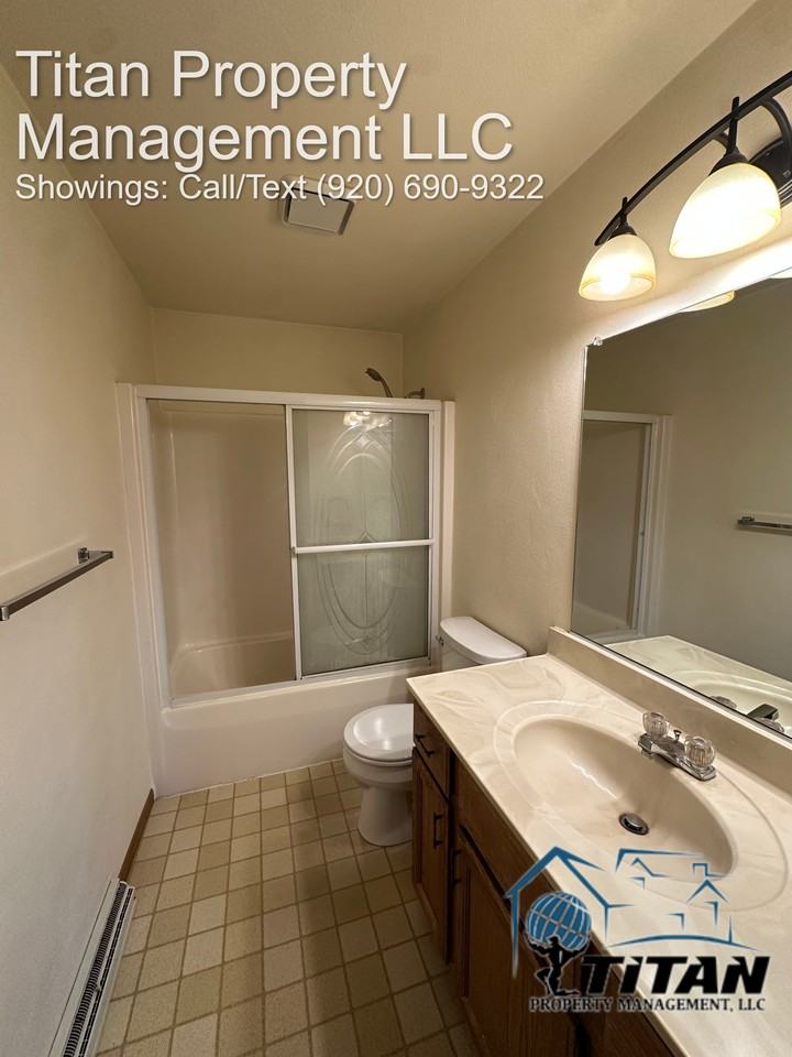 1004 Oxford Dr #2 - Photo 7 of 7