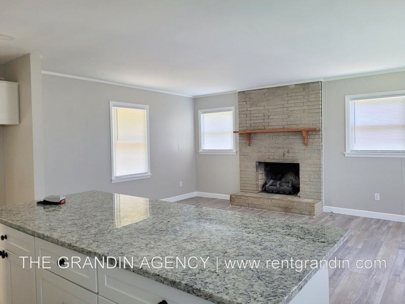 7670 Keaton Dr #1 - Photo 5 of 14