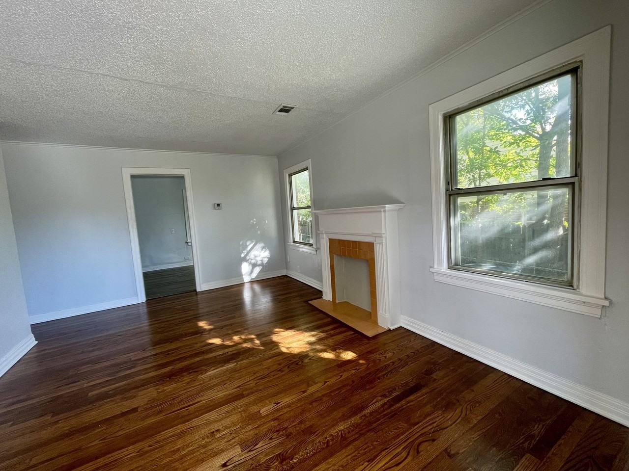 2021 Ne 19th St #1 - Photo 2 of 13