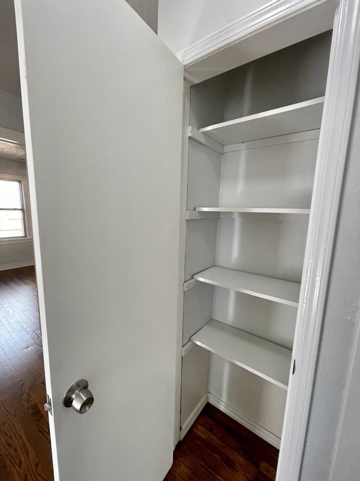 2021 Ne 19th St #1 - Photo 6 of 13