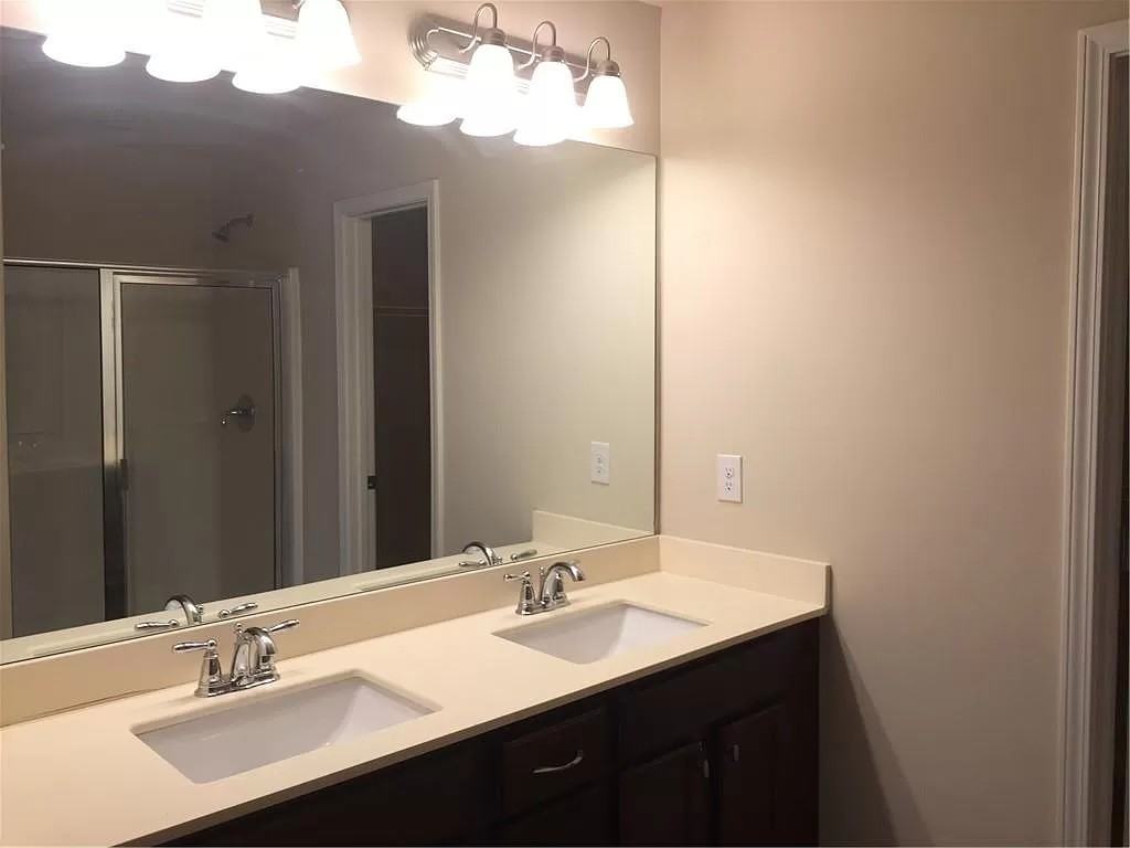 82 Greenfield Dr #1 - Photo 6 of 7