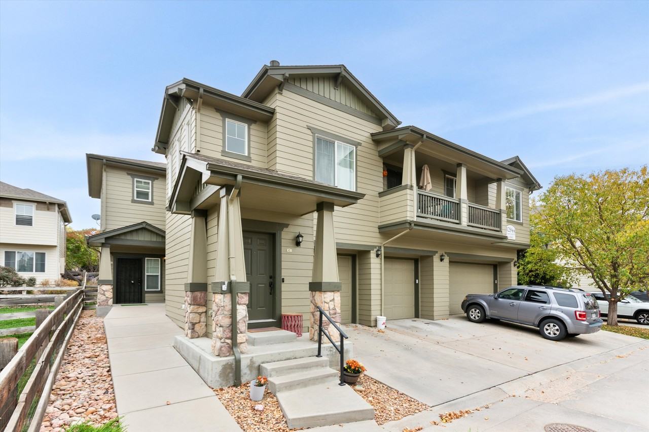 12944 Grant Cir W #B - Photo 2 of 37