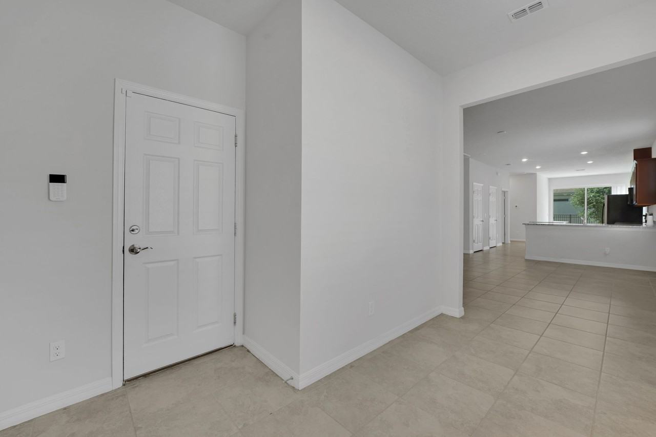 5160 Chickadee St #1 - Photo 3 of 24