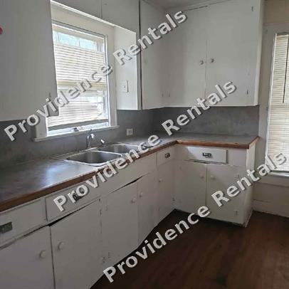 913 Eastland Ave #1 - Photo 7 of 10