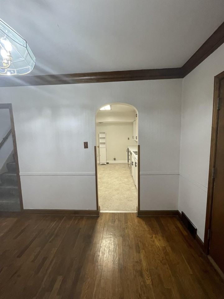 2727 Sw 21st St - Photo 3 of 22