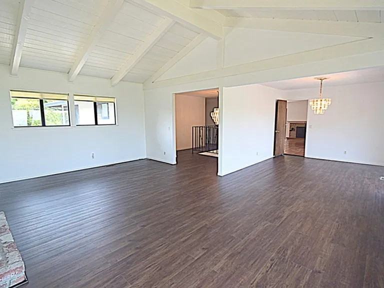 303 Trestle Glen Blvd - Photo 7 of 38