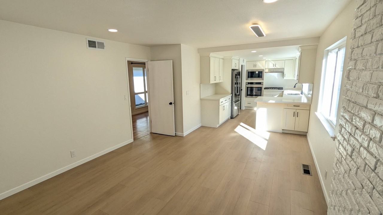 7602 Barnhart Pl #1 - Photo 7 of 22