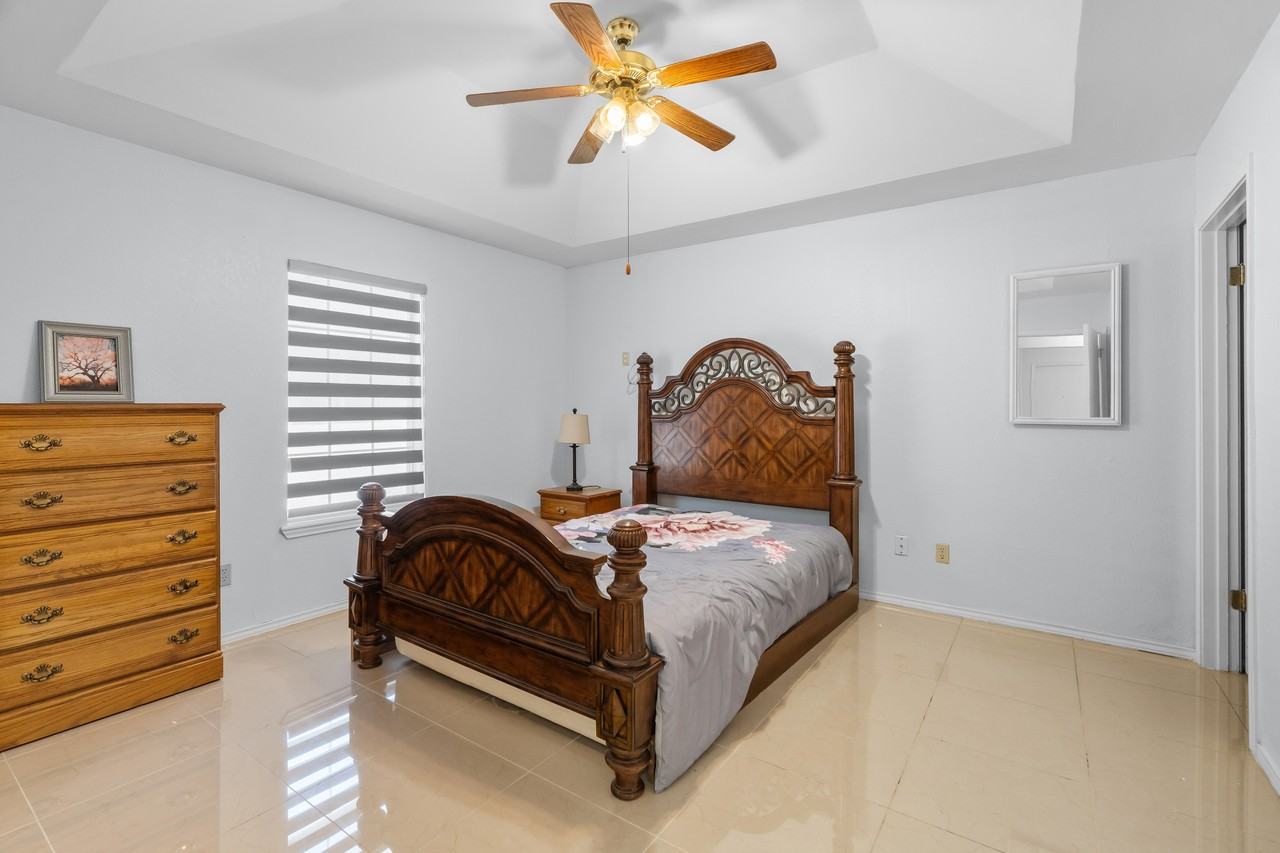 1424 Libra St #1 - Photo 7 of 14
