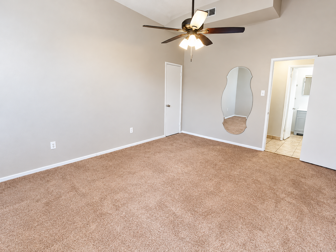 5533 ELLSWORTH AVENUEAPT 103 #103 - Photo 6 of 9