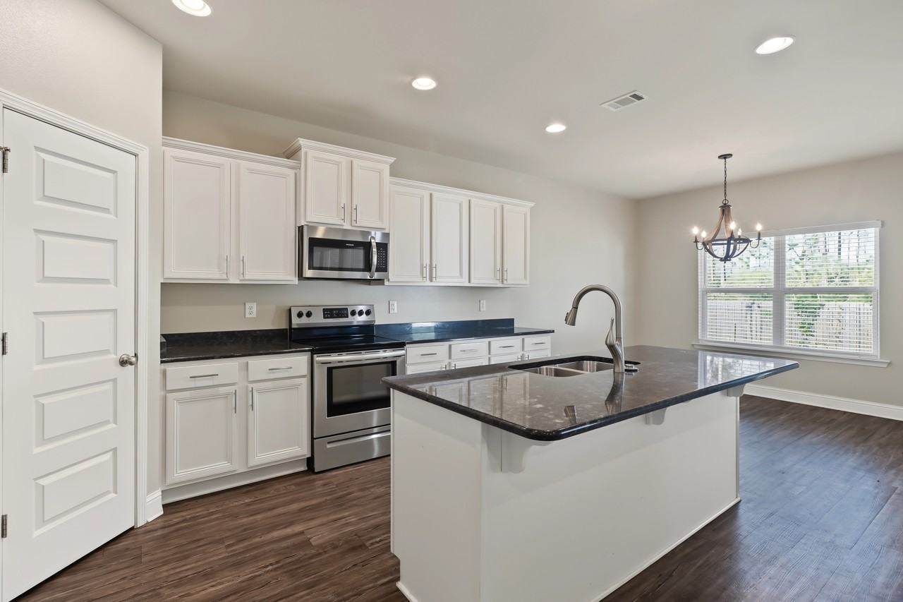 6606 Sugarcane Cir #1 - Photo 5 of 20