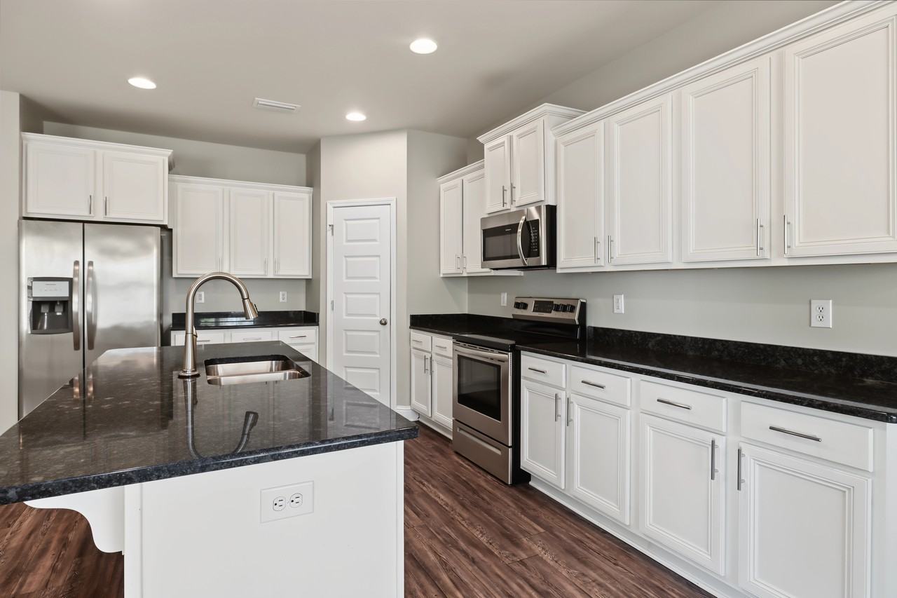 6606 Sugarcane Cir #1 - Photo 6 of 20
