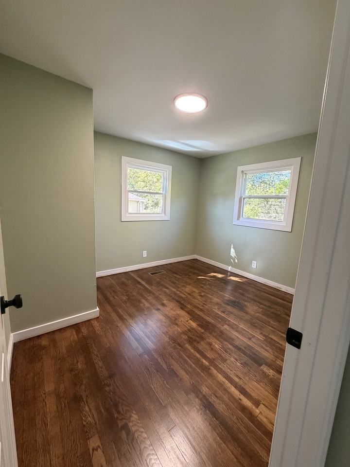 5241 Lomnick St #1 - Photo 4 of 8