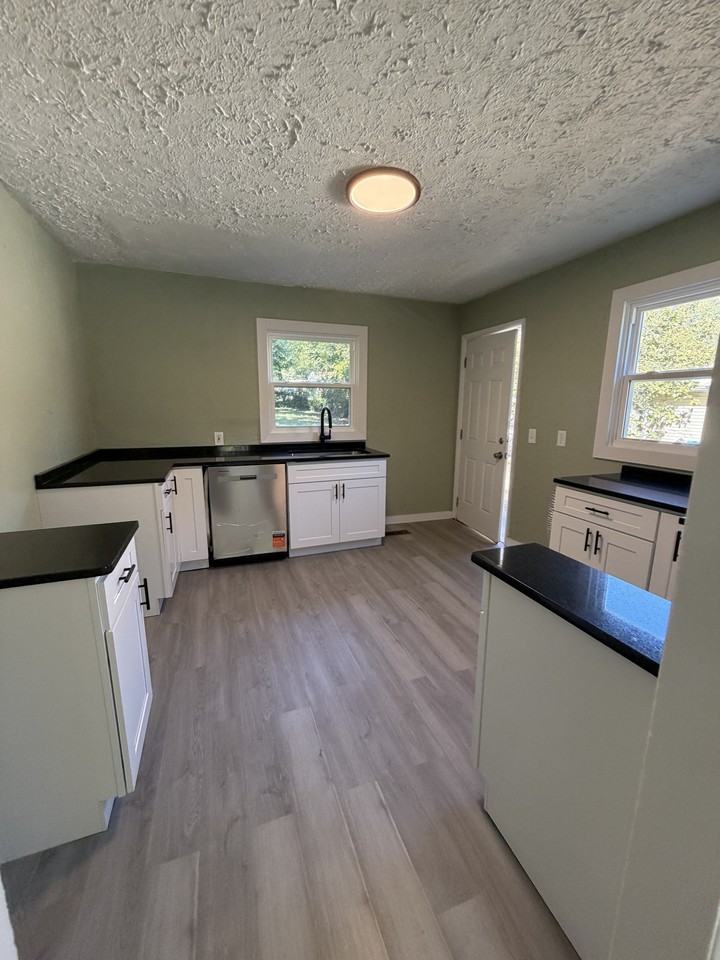 5241 Lomnick St #1 - Photo 7 of 8