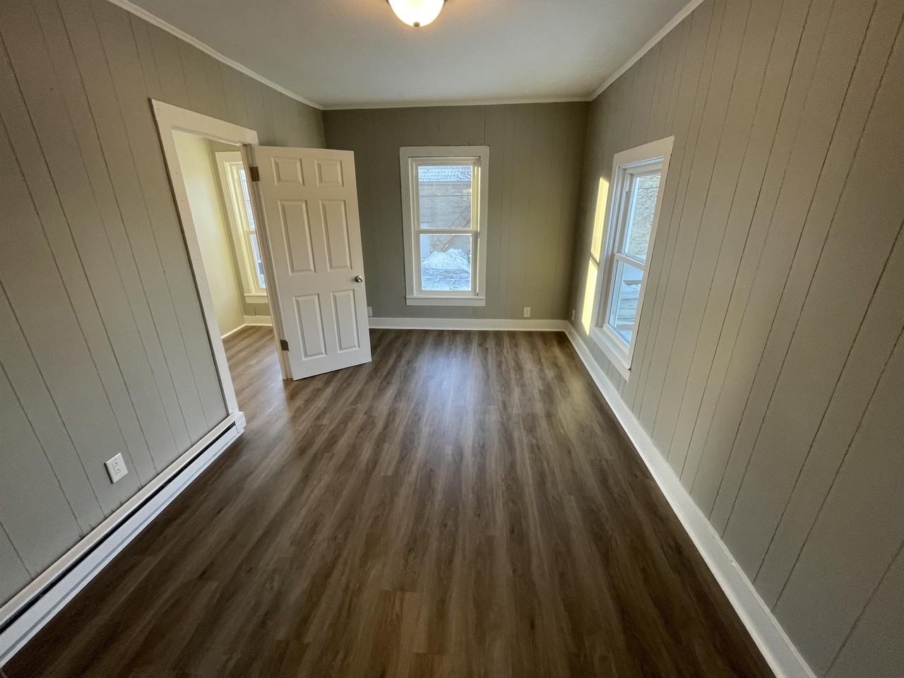212 W 8th Ave - Photo 6 of 11