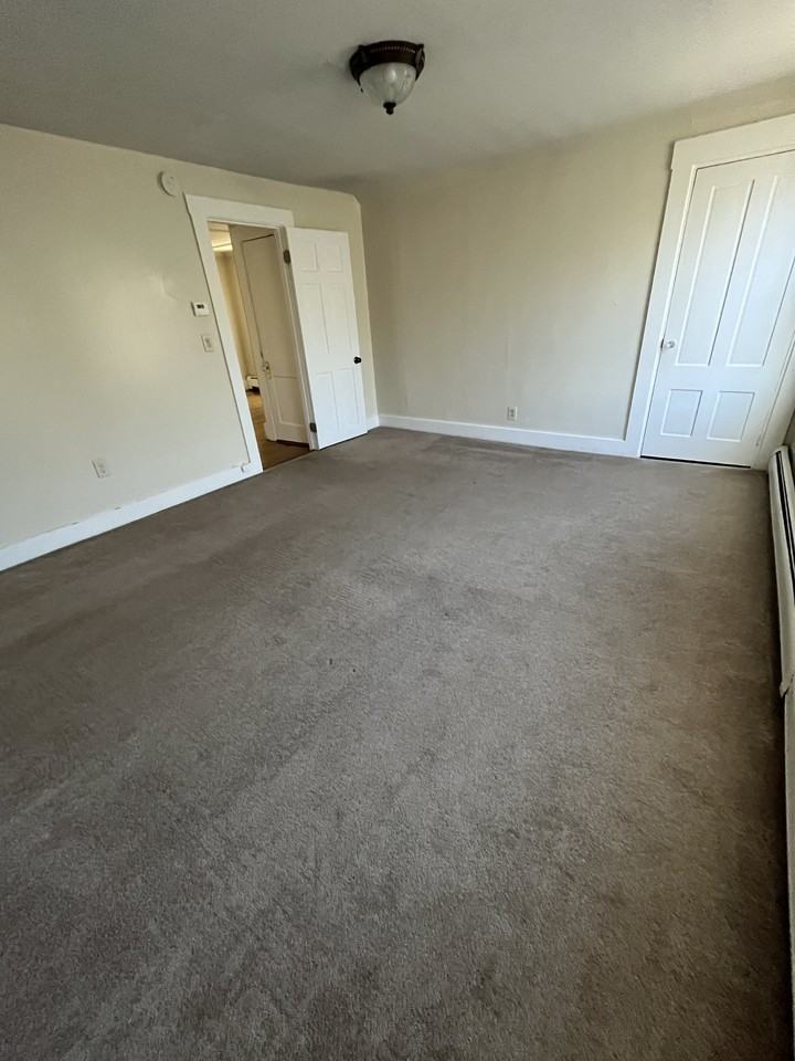 32 Maple St #2 - Photo 5 of 8